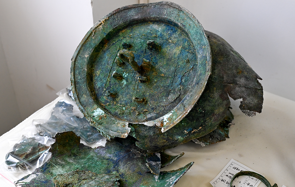 Cao Xiu Tomb and Mortuary Archaeology